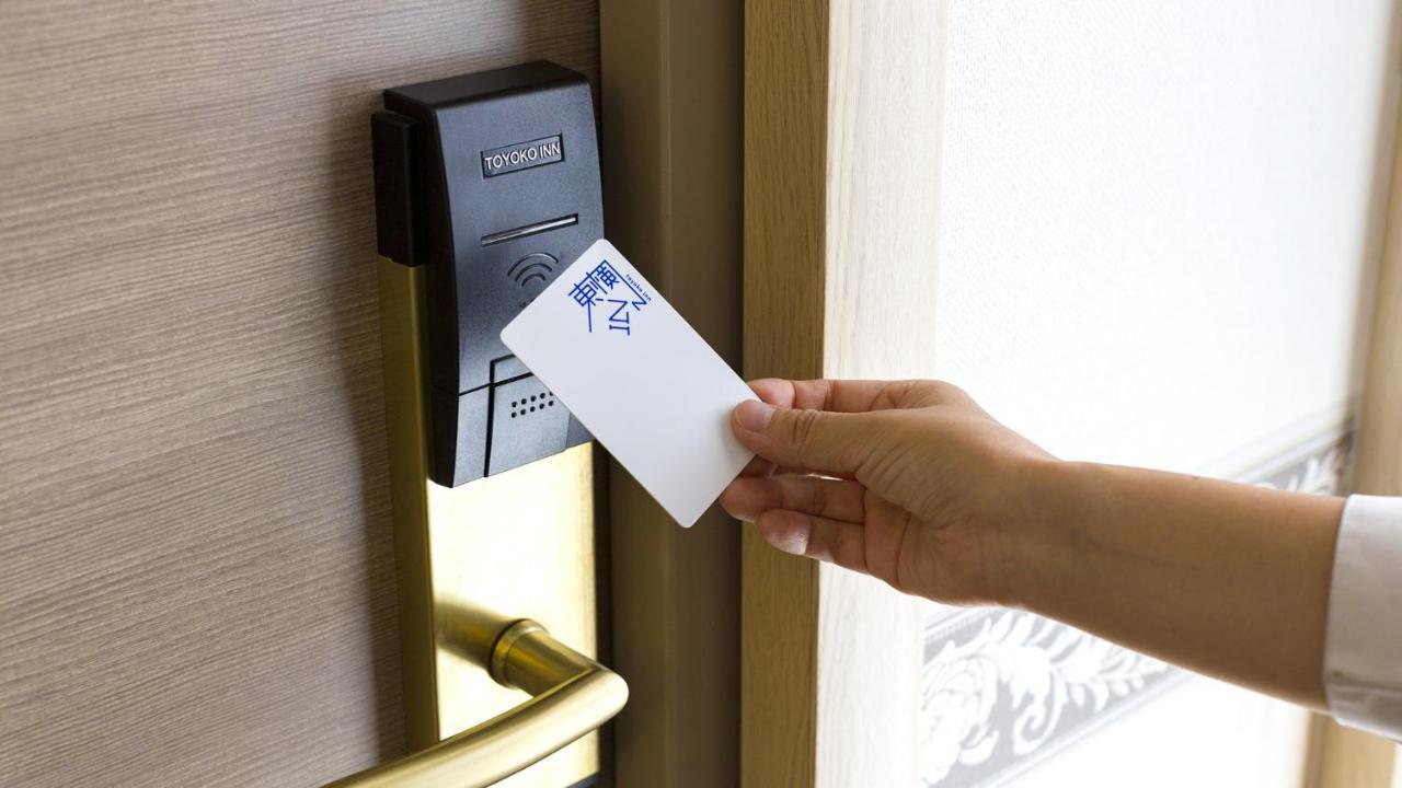 Toyoko Inn Ebina Eki Higashi Guchi Εξωτερικό φωτογραφία